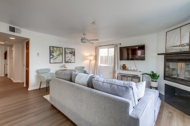 Building Photo - 807 Capistrano Pl