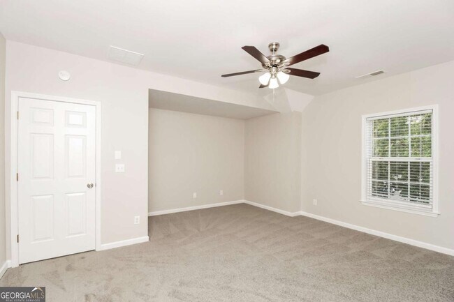 Building Photo - 4505 Lightning Bolt Trail