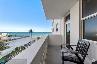 Building Photo - 4250 Galt Ocean Dr