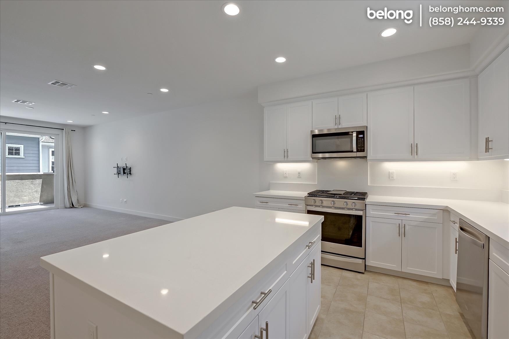 Building Photo - 4367 Pacifica Wy