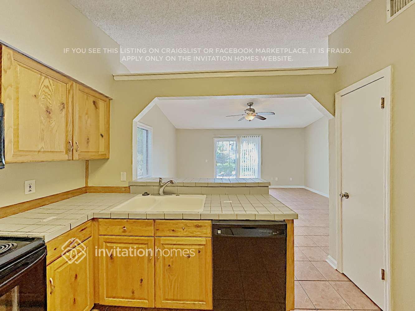 Building Photo - 1567 Naples Cir