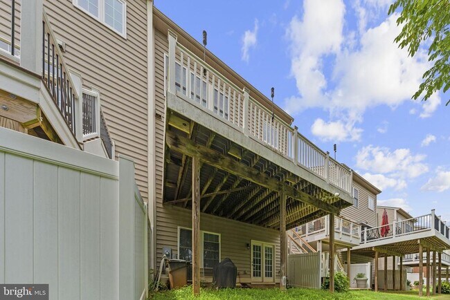 Building Photo - 21268 Park Grove Terrace