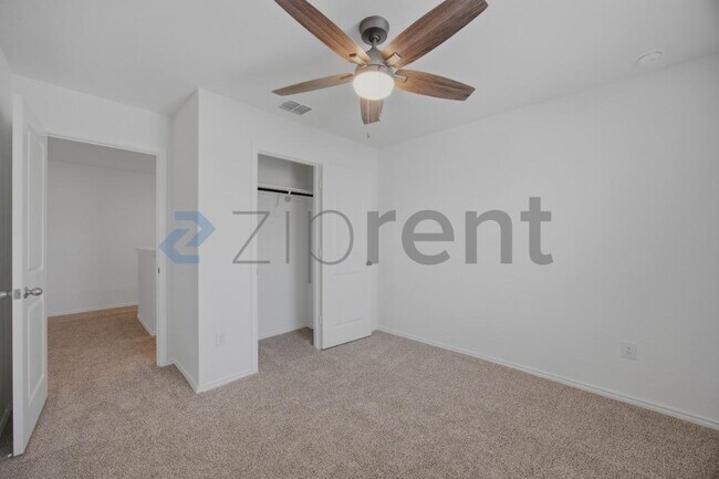 Building Photo - 5106 Blind Shot