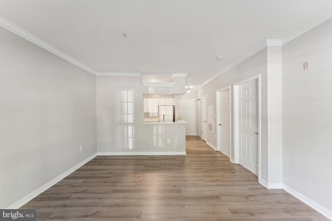 Building Photo - 4561 Strutfield Ln