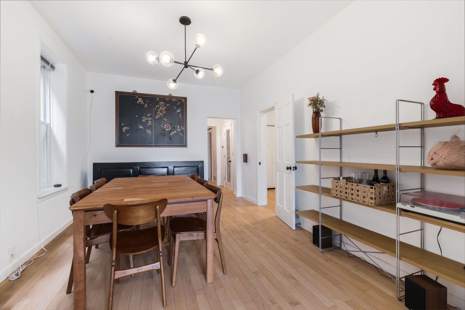 Building Photo - 512 W 37th St