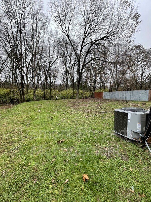 Building Photo - 1710 South Kelley Street