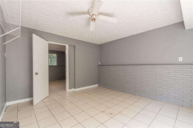 Building Photo - 806 Houndstooth Trail NW