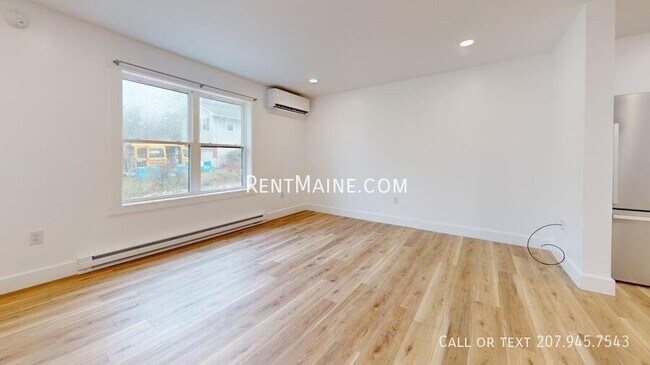 Building Photo - 167 Kennebec Rd