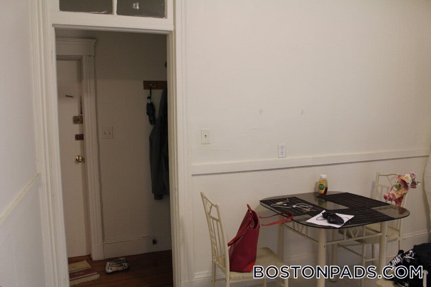 Building Photo - 1381 Commonwealth Ave