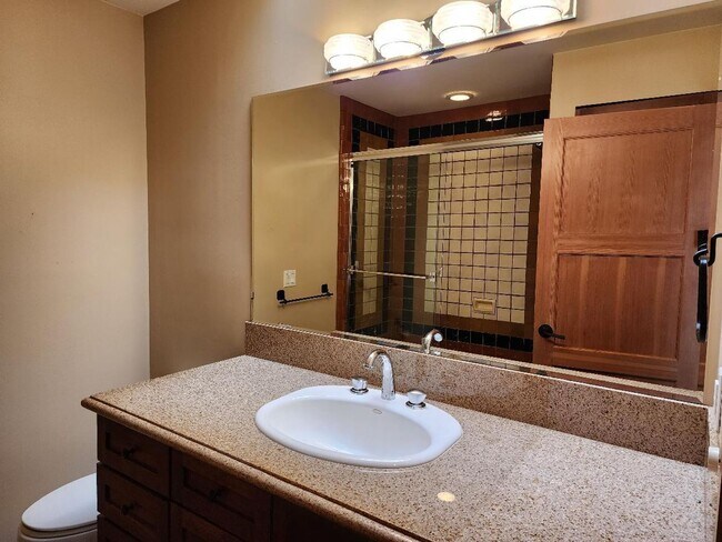 Building Photo - 11 Cll Belicia