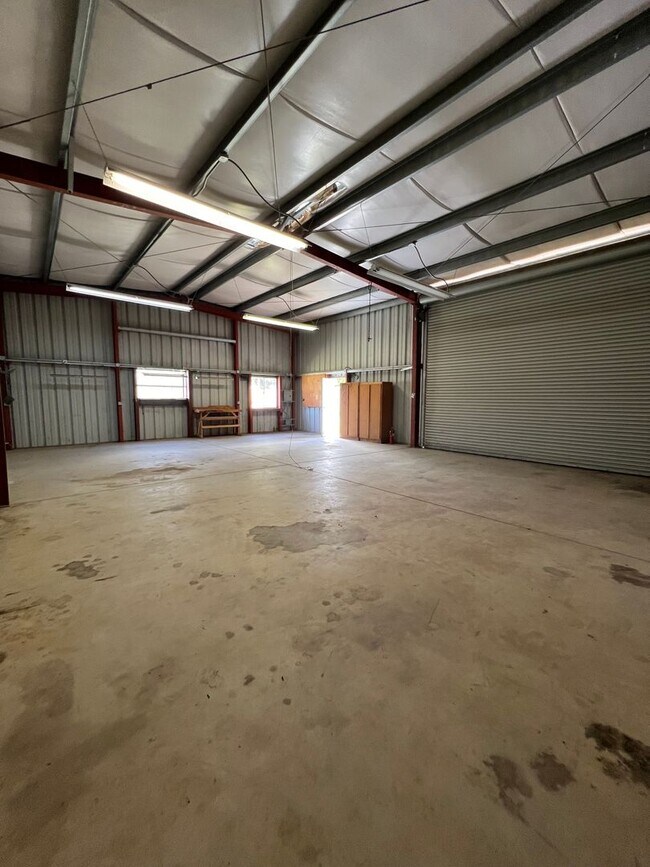 Building Photo - Now Available! In Madera Ranchos