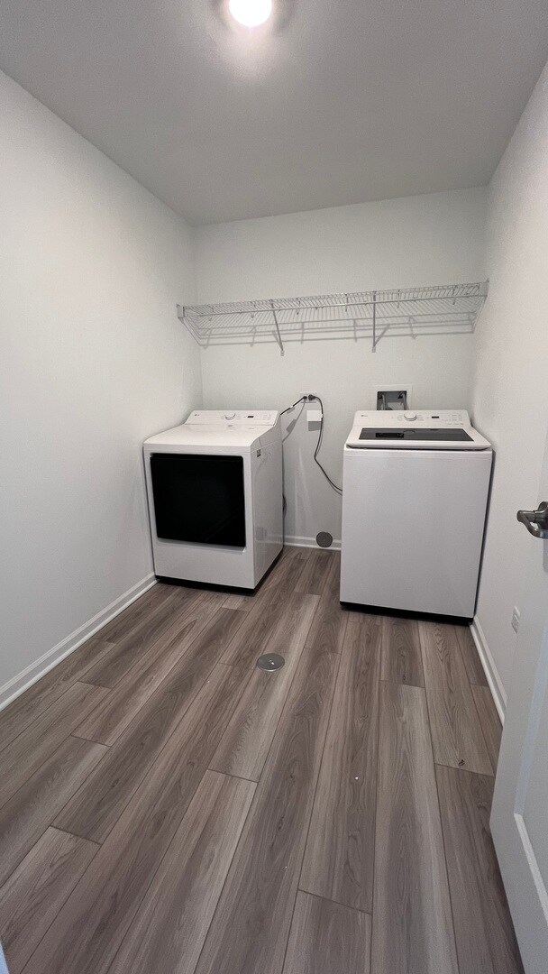 Building Photo - 12387 Tinsley St