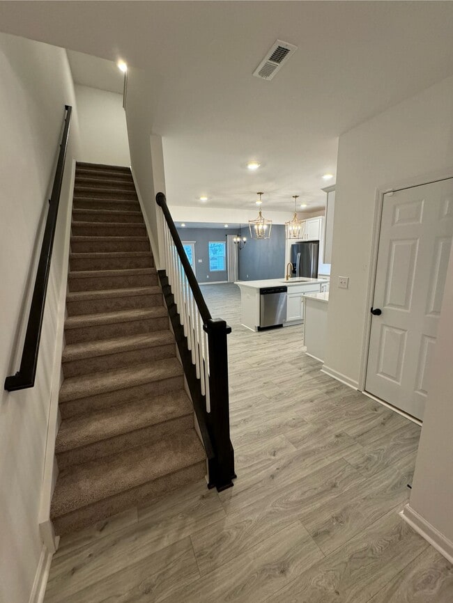 Building Photo - 709 Bellmouth Rd