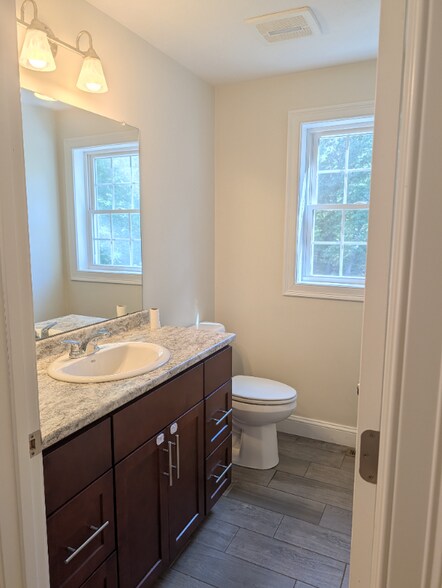 Building Photo - 55 Wenham Rd