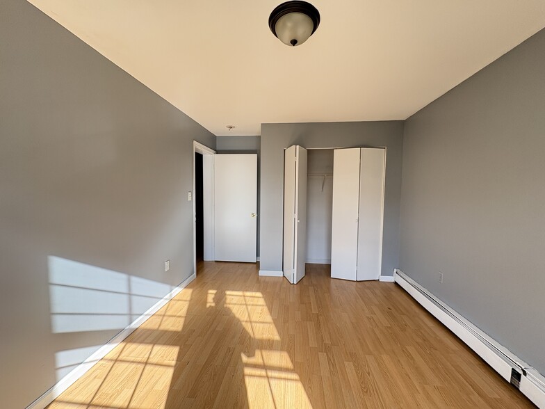 Unit 2 - 35 Fairview Ave