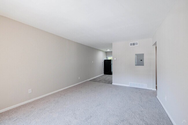 Building Photo - Elite Plus 2 Bedroom Apartments in Atlanta, GA | Fully Renovated 750 Sq Ft Floor Plan at Monteleo...