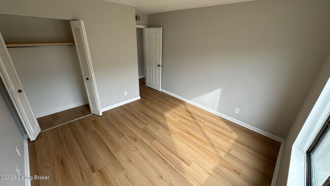 Building Photo - 7008 Wildwood Cir