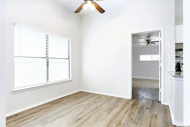 Building Photo - Single Story 3-Bedroom Home