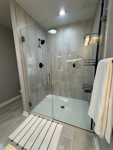 Building Photo - 9525 Sherwood Pl