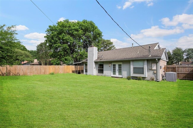 Building Photo - 322 Muirwood Ln