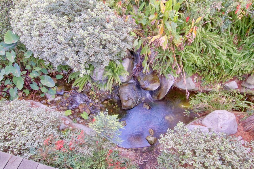 Building Photo - 1050 Seco St