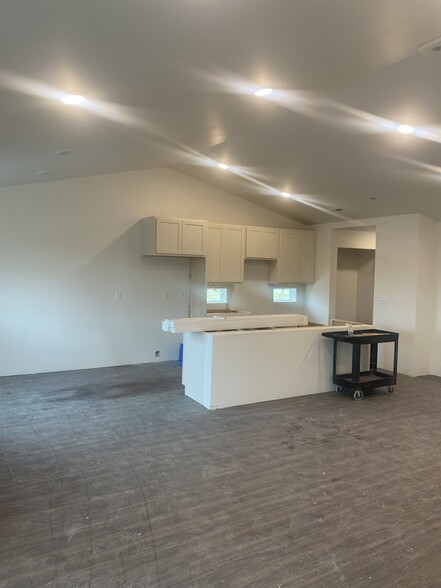 Building Photo - 108 Huntington Dr