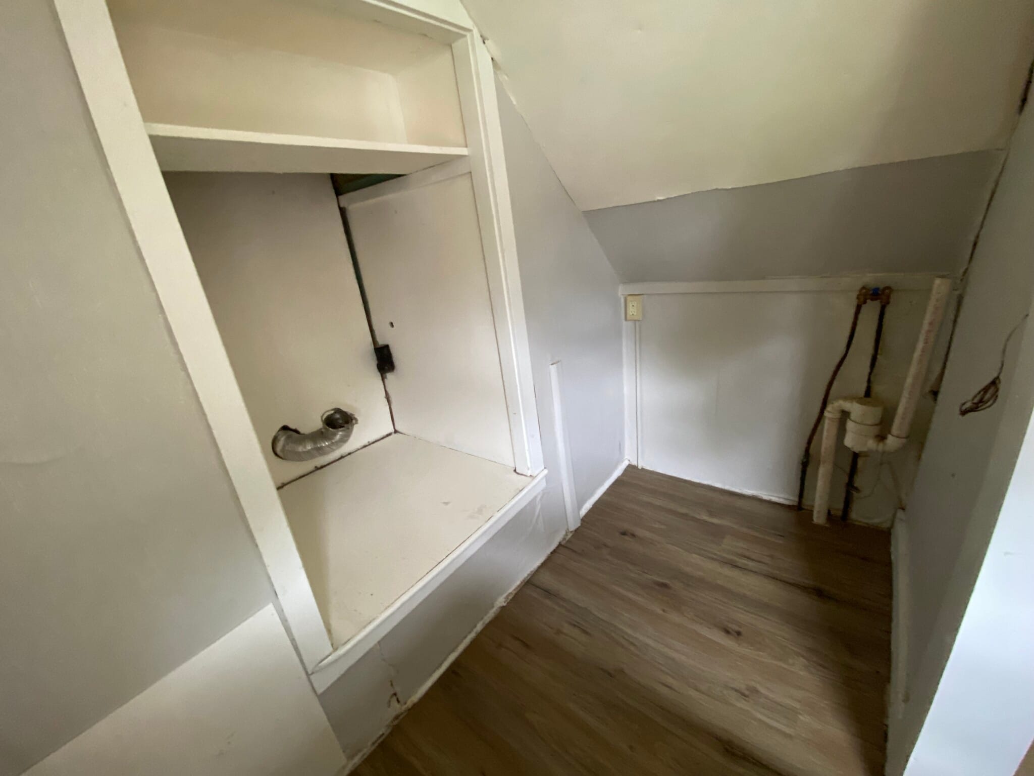 Building Photo - 3 Cross St