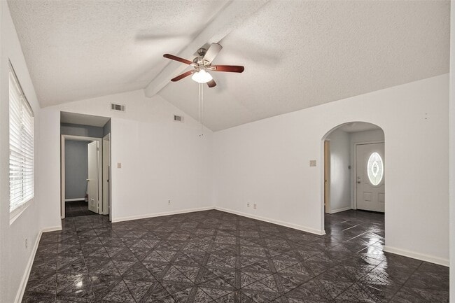 Building Photo - 16219 Rill Ln