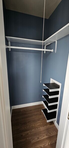 Building Photo - 3212 Live Oak St