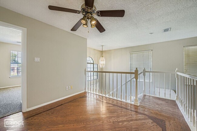 Building Photo - 1322 Jasmine Dr