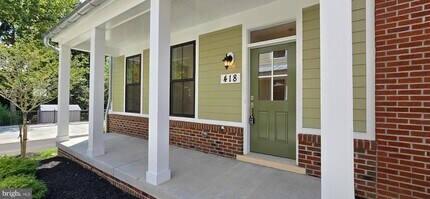 Building Photo - 412 Chapel Alley