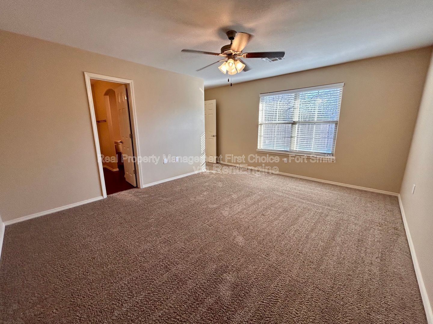 Building Photo - 420 Ridge Point Dr