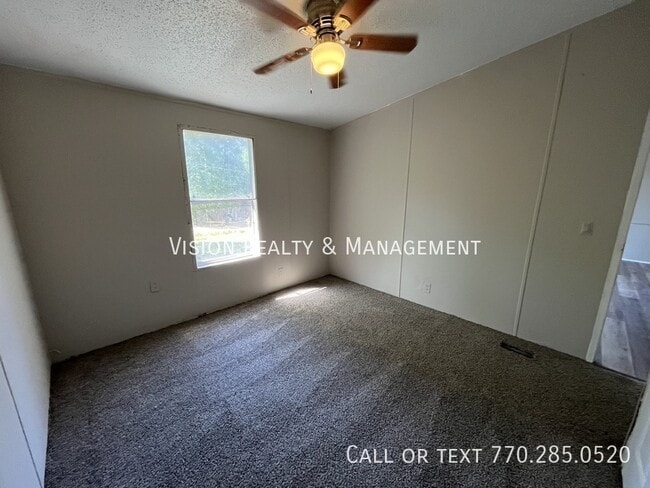 Building Photo - 137 Park W Ct