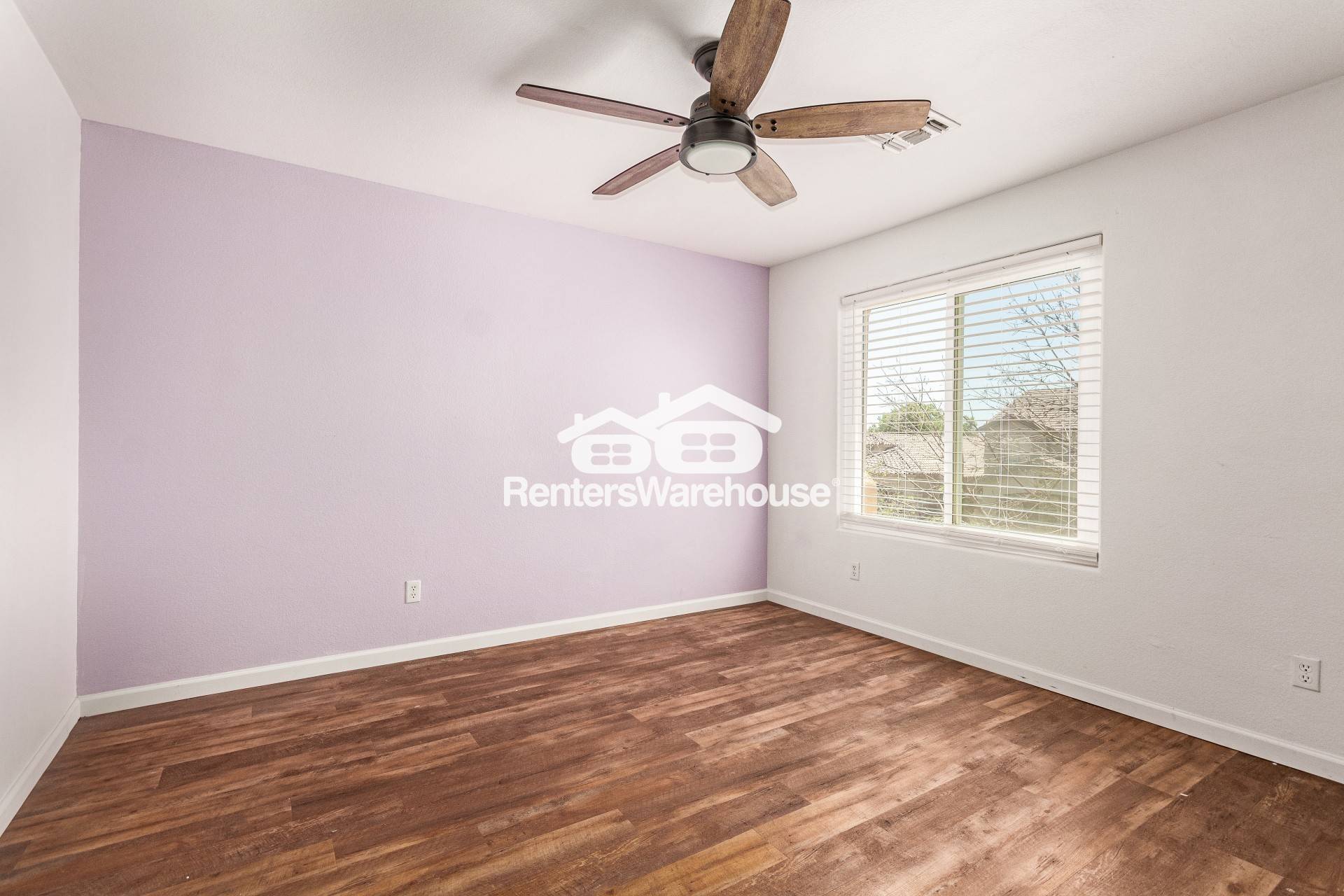 Building Photo - 14206 W Indianola Ave