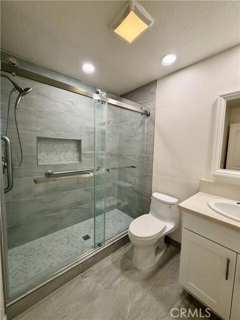 Building Photo - 8215 E White Oak Ridge