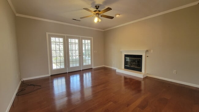 Building Photo - 24 Chipmunk Court