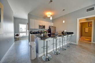 Building Photo - The Metropolitan - Floors 1-3