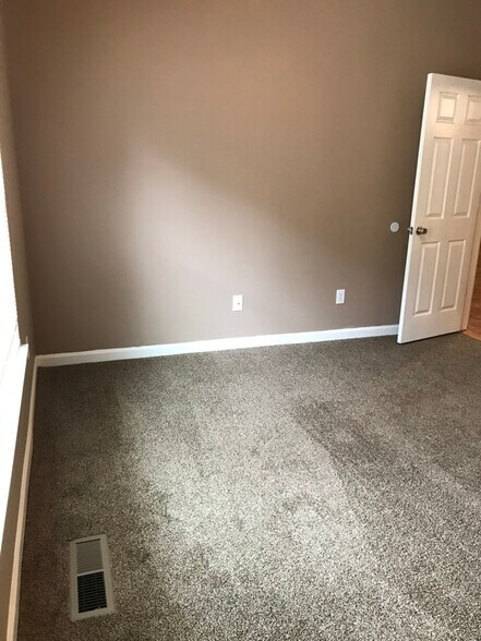 Building Photo - 1070 Gun Club Rd NW