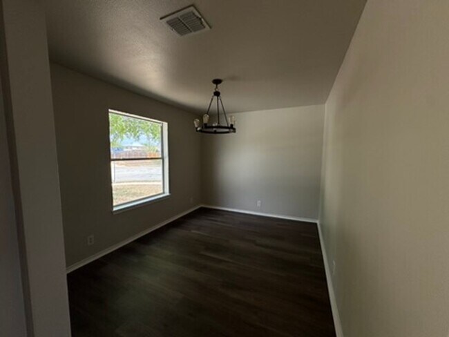 Building Photo - Prime Location Near Randolph AFB | 4 Bedroom Corner Lot Home