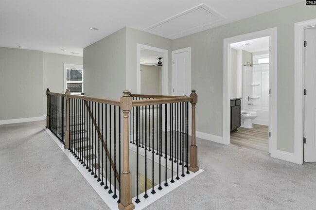 Building Photo - 825 Hidden Point Dr