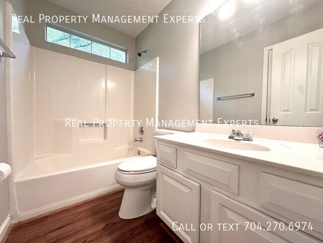 Building Photo - 801 Water Wheel Ct