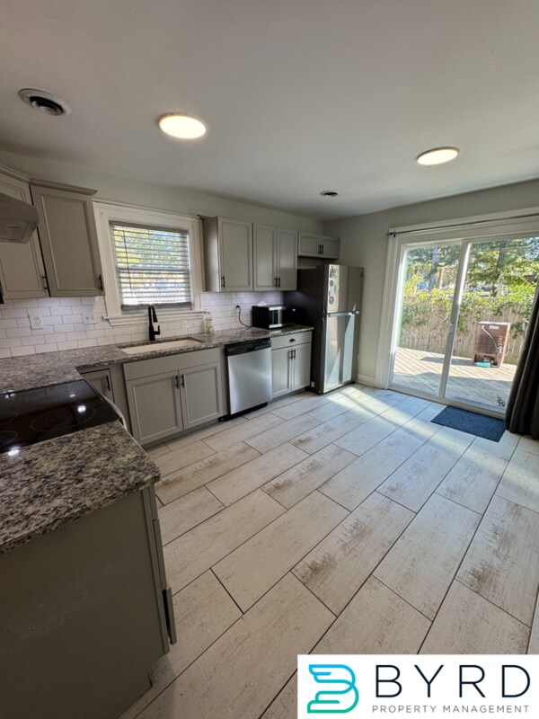 Building Photo - 5101 Boscobel Ave