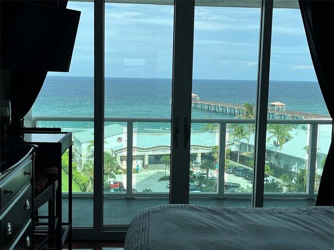 Building Photo - 333 NE 21st Ave