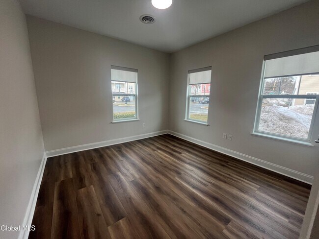 Building Photo - 60 Weibel Ave