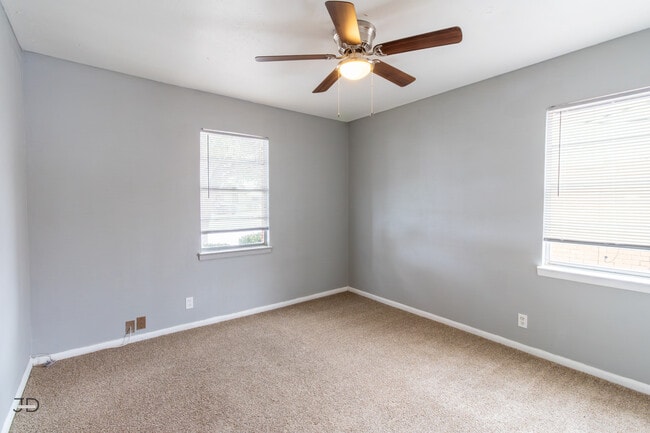 Building Photo - 1708 Cimarron Trail