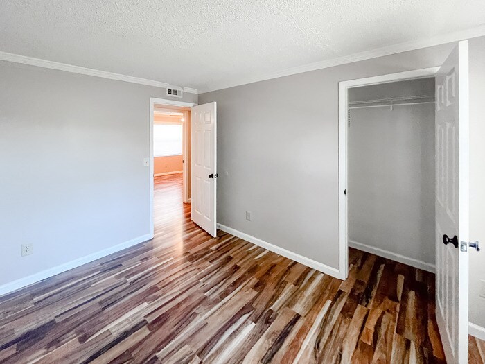 Building Photo - 7600 Pheasant Path Dr