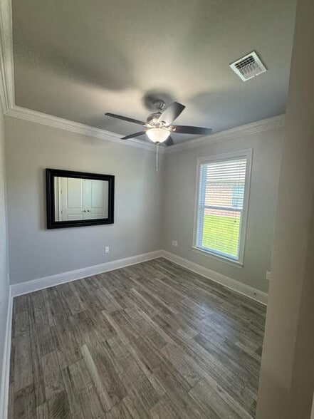 Building Photo - 87112 Highpoint Dr