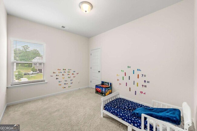 Building Photo - 228 Whitneys Wy