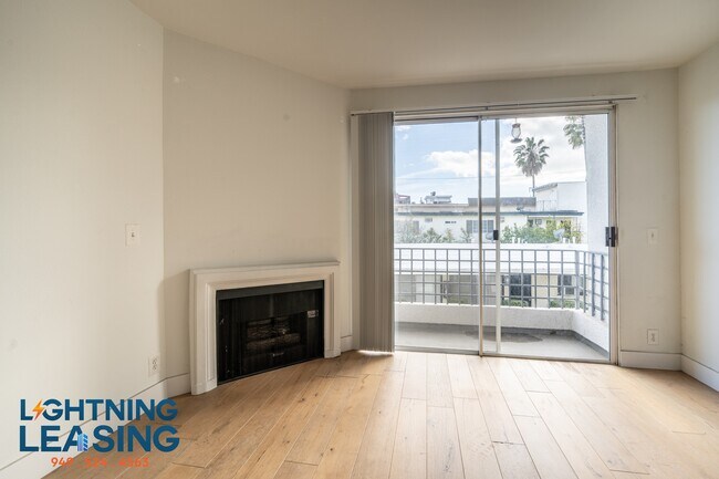 Building Photo - 882 Palm Ave