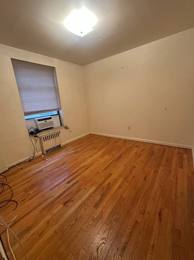 Building Photo - 31-46-46 35th St